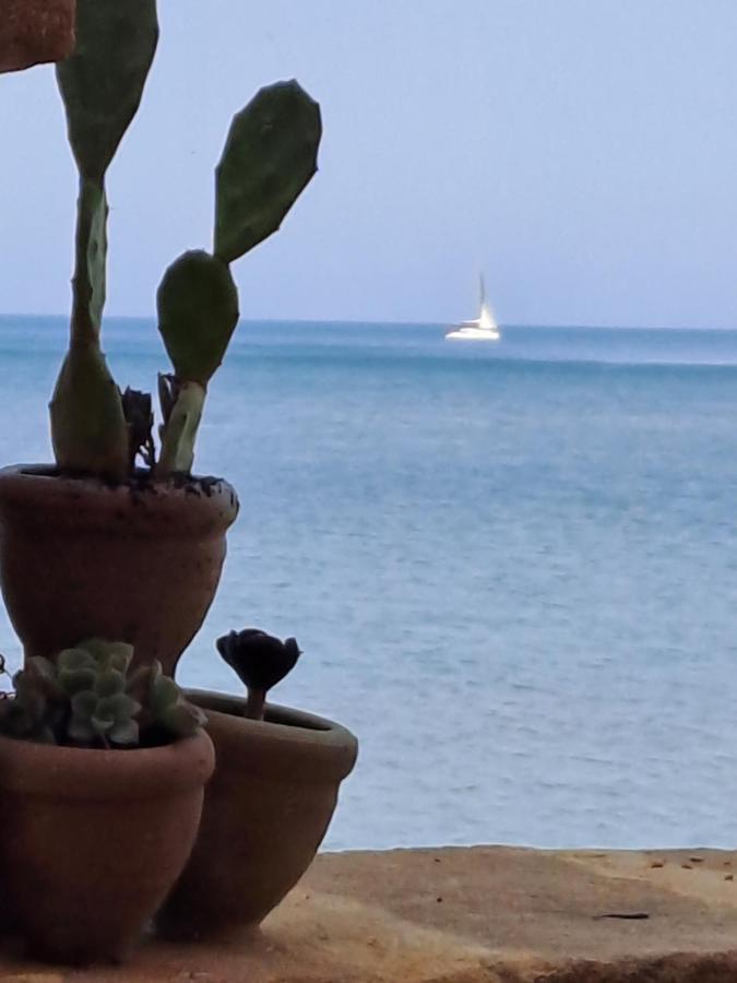 La Casa Sulla Spiaggia Marzamemi Exteriör bild