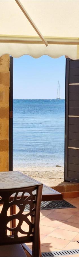 La Casa Sulla Spiaggia Marzamemi Exteriör bild